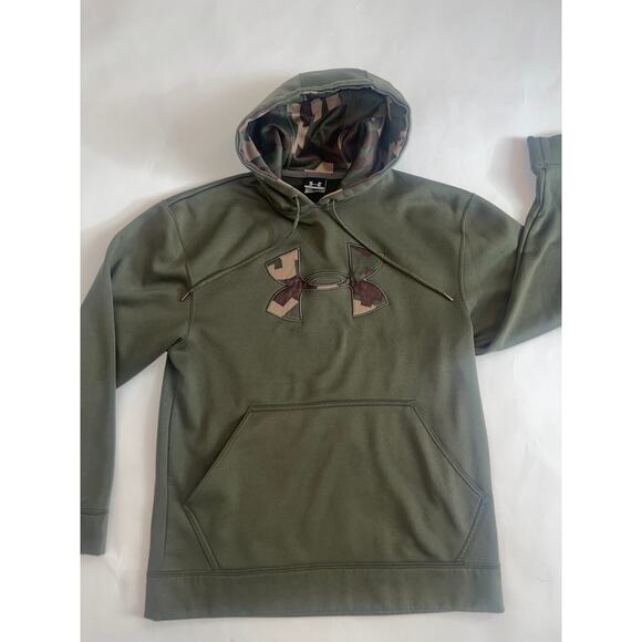 UNDER ARMOUR STORM LONG SLEEVE PULL OVER HOODIE ARMY GREEN AND CAMO SIZE SMALL - Picture 1 of 8